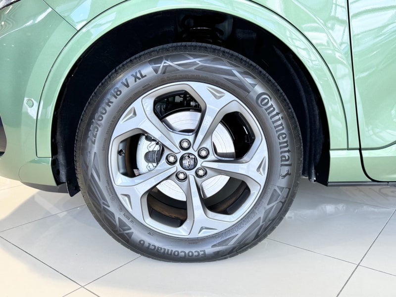 2024 Ford Escape ST-Line X Plug In Hybrid image 5