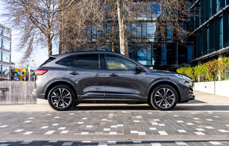 2024 Ford Escape St-Line X Plug in hybrid image 2