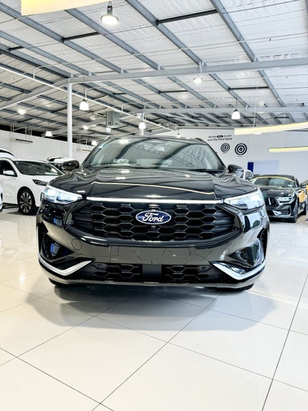 2024 Ford Escape ST X 2.5 AWD FHEV Hybrid image 3
