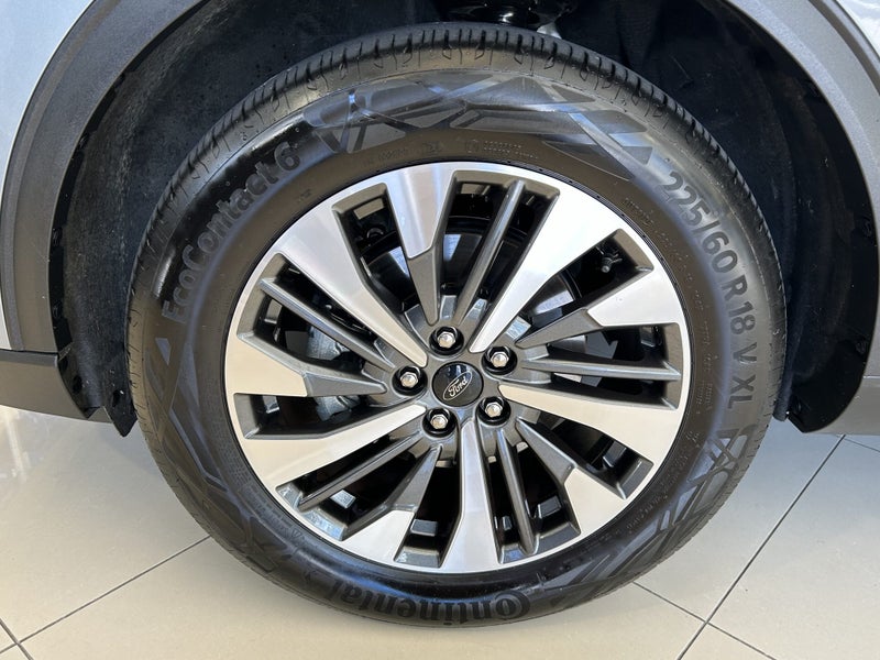 2024 Ford Escape Titanium 2.5 HYBRID image 5