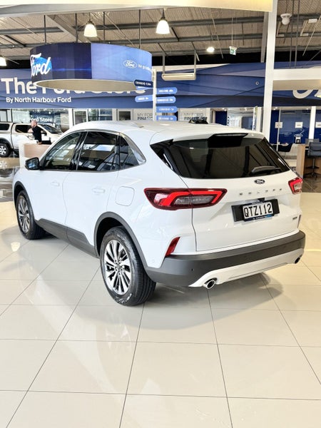 2024 Ford Escape Titanium 2.5 HYBRID image 5