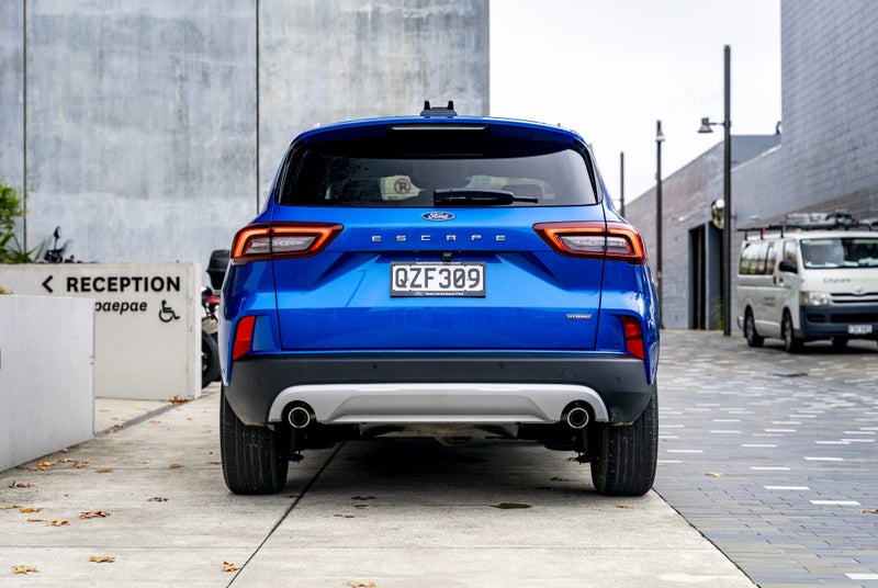2024 Ford Escape Titanium 2.5 Hybrid image 5