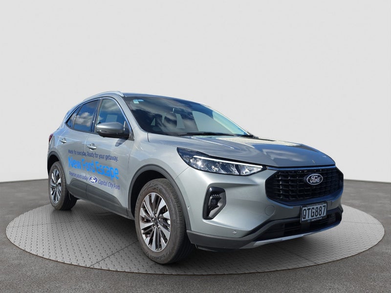 2024 Ford Escape TITANIUM FHEV 2.5L FWD image 5