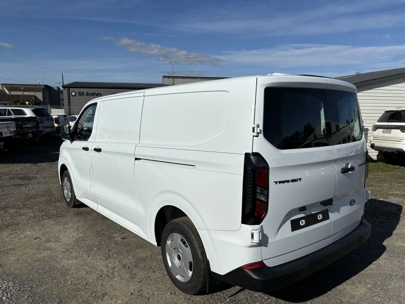 2024 Ford Tourneo TRANSIT CUSTOM 320L image 5