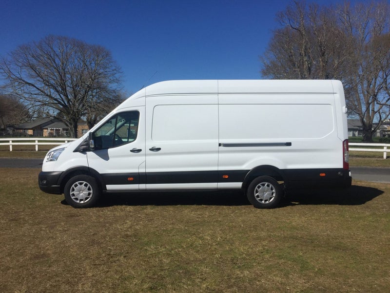 2024 Ford Transit 350E LWB 2.0L AUTO image 5