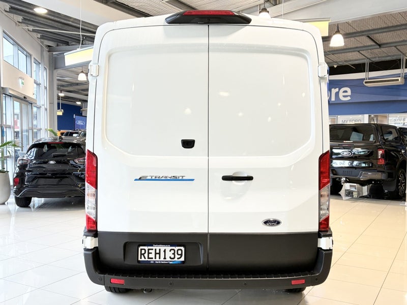 2024 Ford Transit 350L LWB Van 75Kwh EV image 5