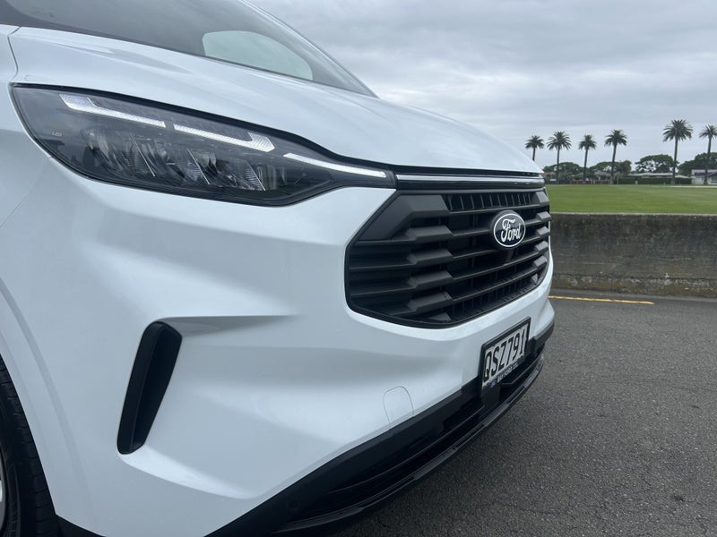 2024 Ford Transit Custom 320S SWB 2.0D image 3