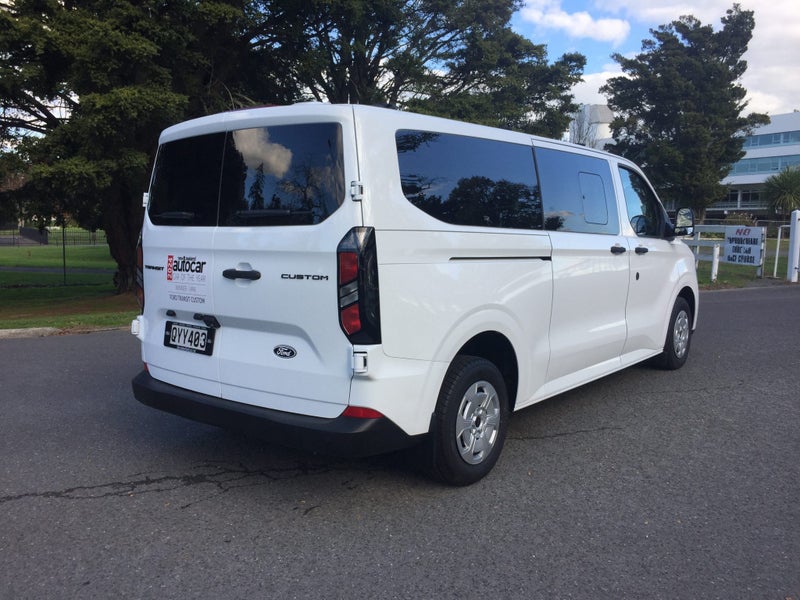 2024 Ford Transit CUSTOM KOMBI 9 SEATER image 3