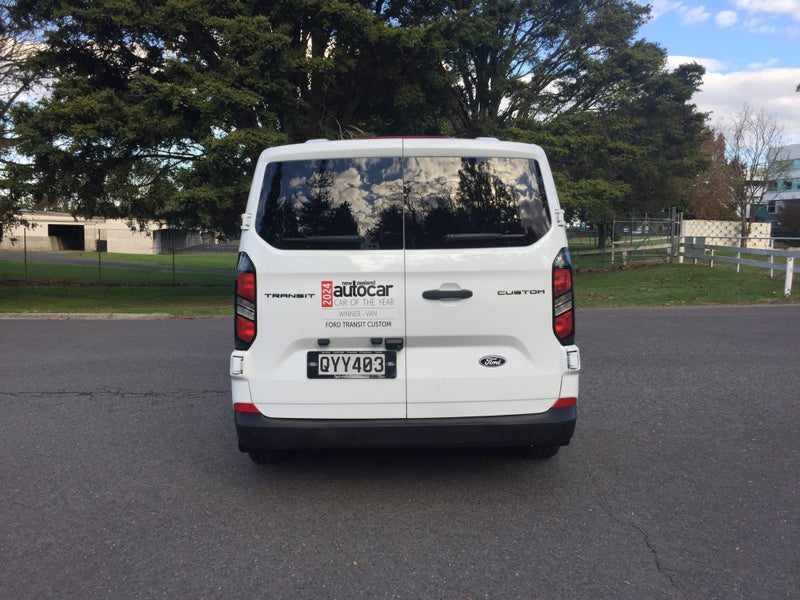 2024 Ford Transit CUSTOM KOMBI 9 SEATER image 4