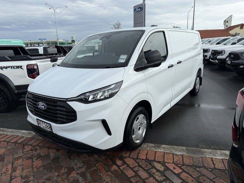 2024 Ford Transit CUSTOM VAN 320L 2.0D 8A image 3