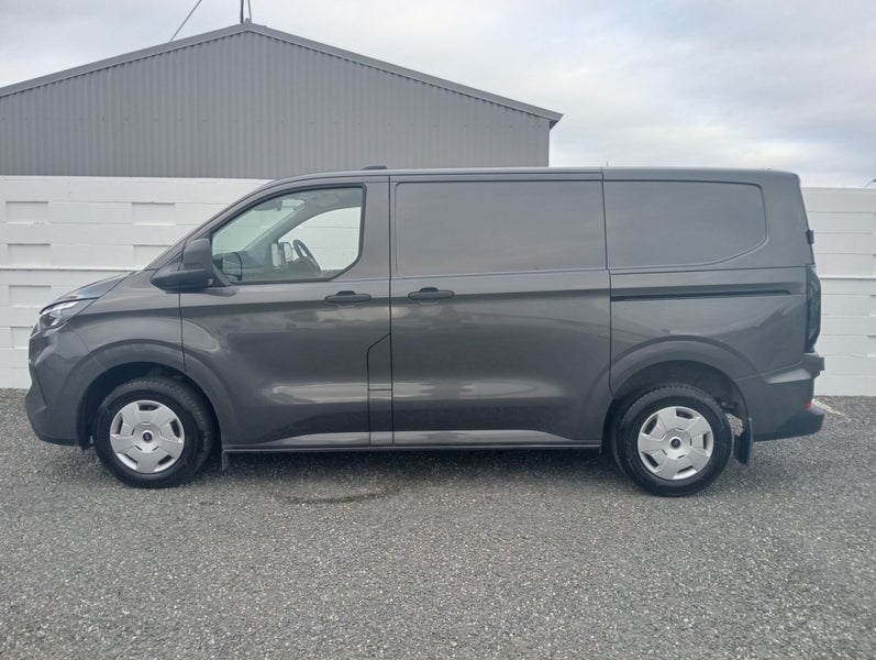 2024 Ford Transit SWB CUSTOM 320 2.0L image 3