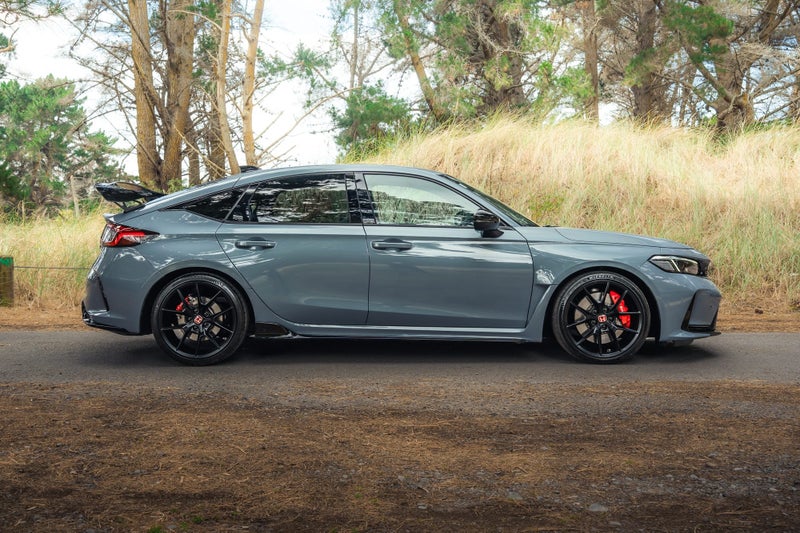 2024 Honda Civic Type R 2.0L Manual image 4