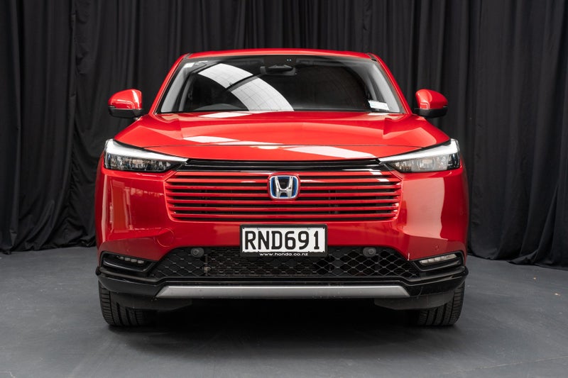 2024 Honda HR-V Hybrid Sport e:HEV image 2