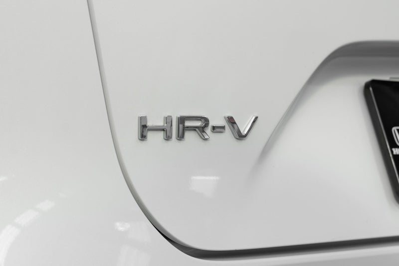 2024 Honda HR-V Hybrid Sport e:HEV image 2