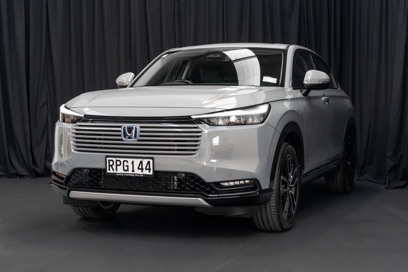 2024 Honda HR-V Hybrid Sport e:HEV image 3