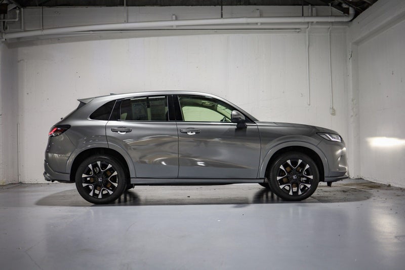 2024 Honda ZR-V Sport image 3