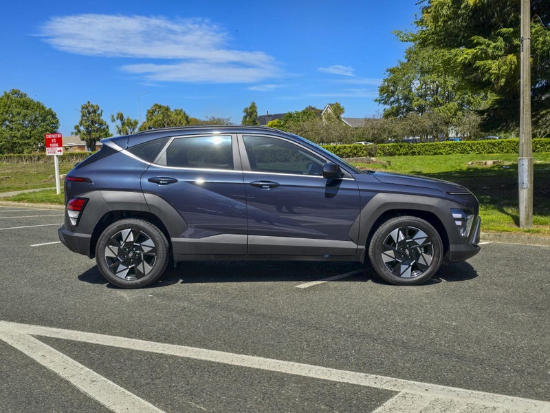 2024 Hyundai Kona Active image 2