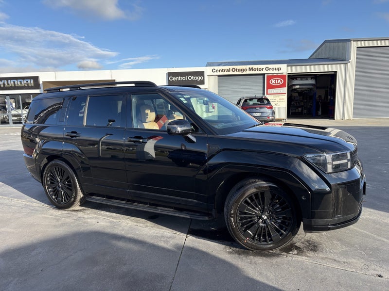 2024 Hyundai Santa Fe Calligraphy Hybrid 7 Seat image 2