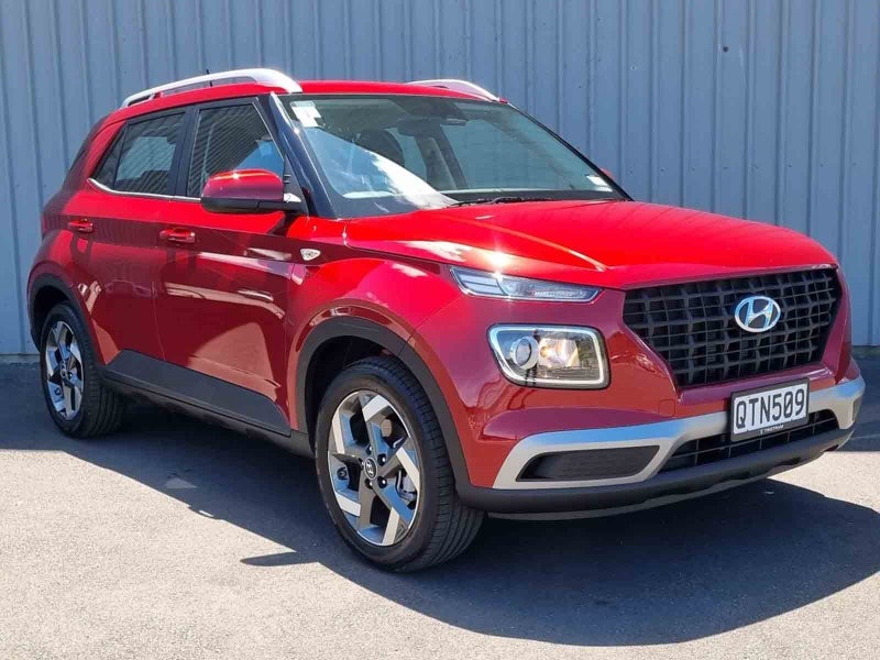 2024 Hyundai Venue 1.6 Entry image 1
