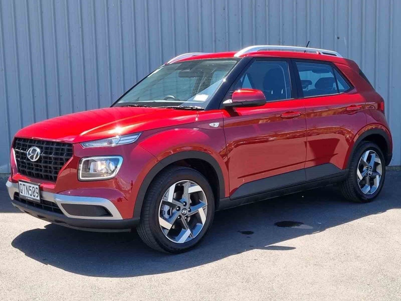2024 Hyundai Venue 1.6 Entry image 3