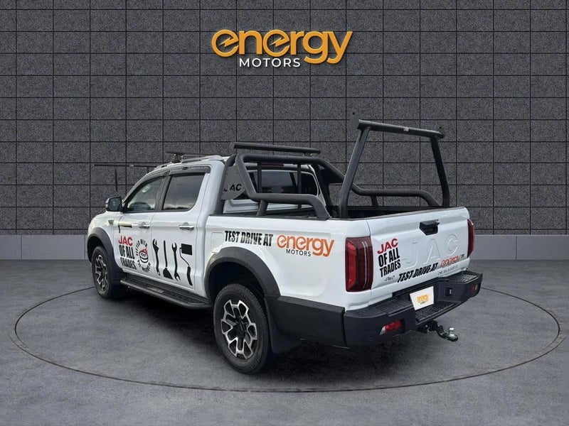 2024 JAC T9 2.0 4x4 AUTO - TOP SPEC image 3