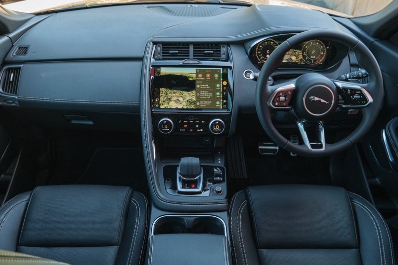 2024 Jaguar E-PACE P250 AWD R-Dynamic SE image 4