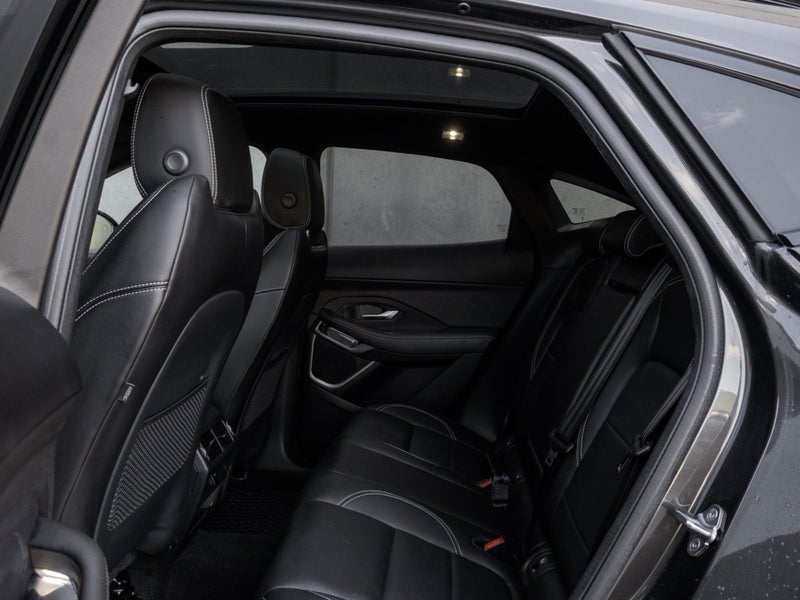 2024 Jaguar E-PACE P250 AWD R-DYNAMIC SE image 5