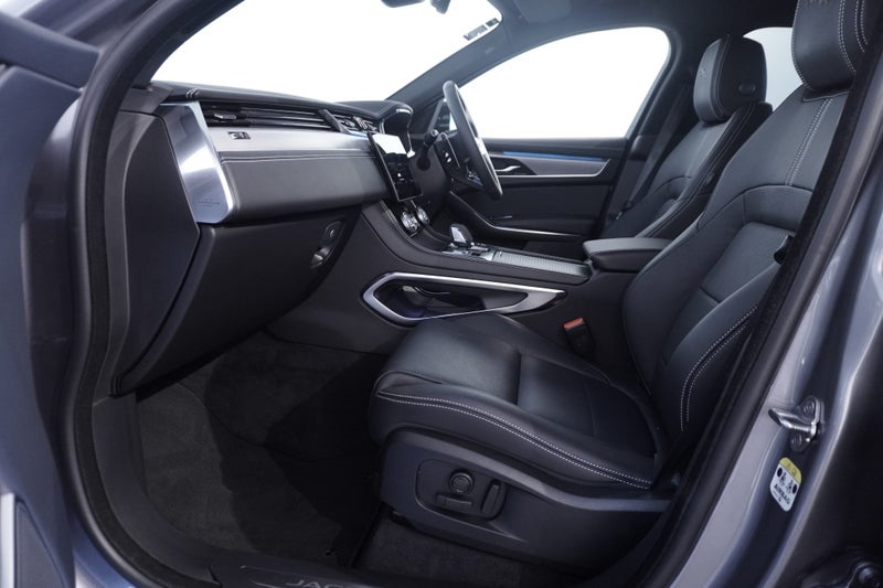 2024 Jaguar F-PACE P250 R-DYNAMIC SE, 2.0 TURBO... image 3