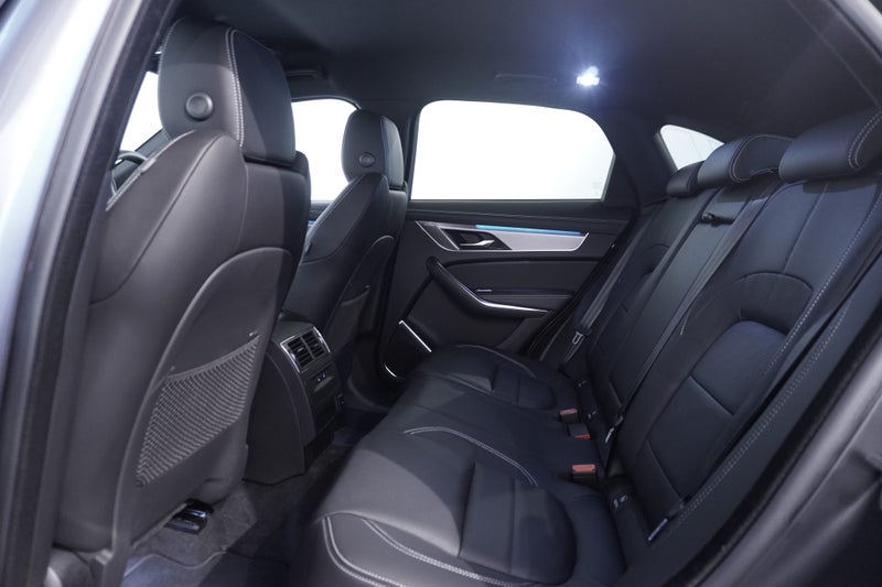 2024 Jaguar F-PACE P250 R-DYNAMIC SE, 2.0 TURBO... image 5