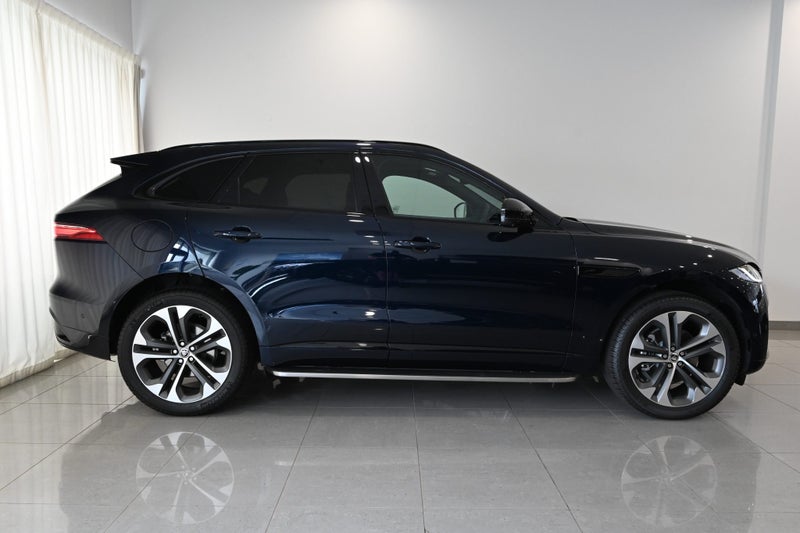 2024 Jaguar F-PACE P250 R-Dynamic SE image 4
