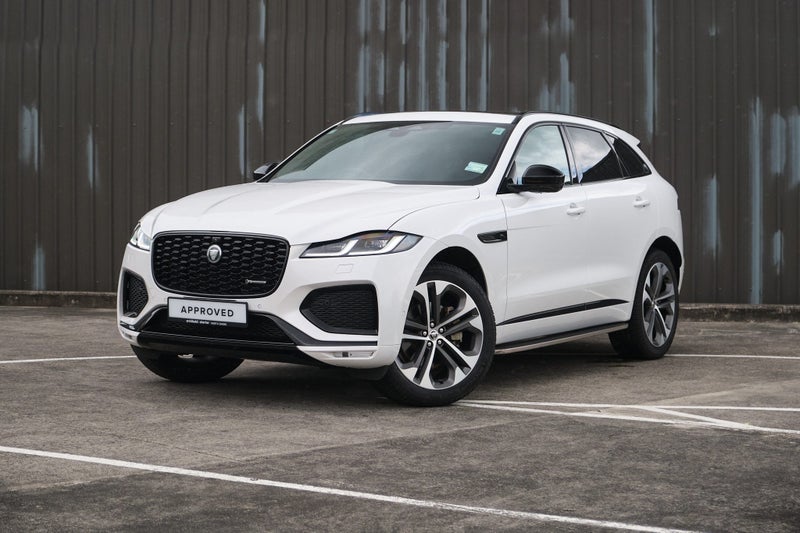 2024 Jaguar F-PACE P250 R-Dynamic SE image 2