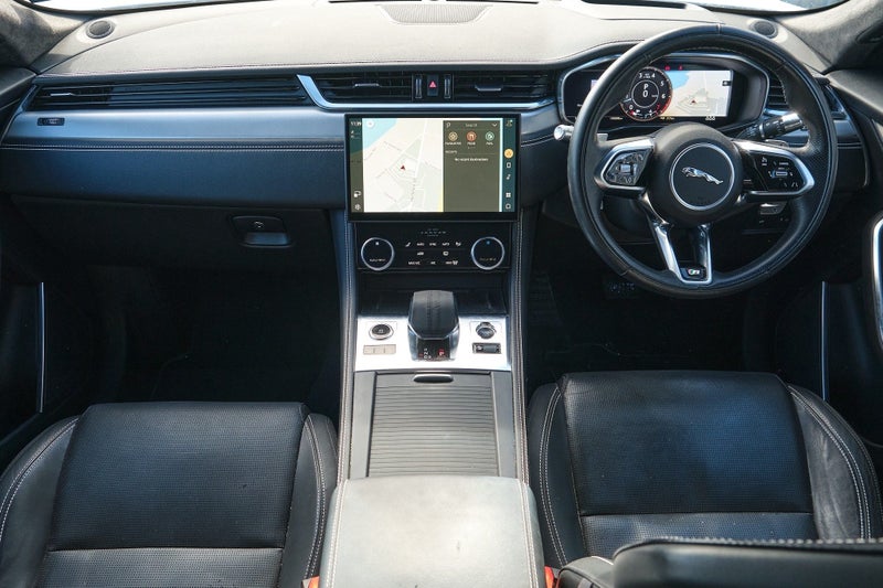 2024 Jaguar F-PACE P400e R-Dynamic HSE image 4