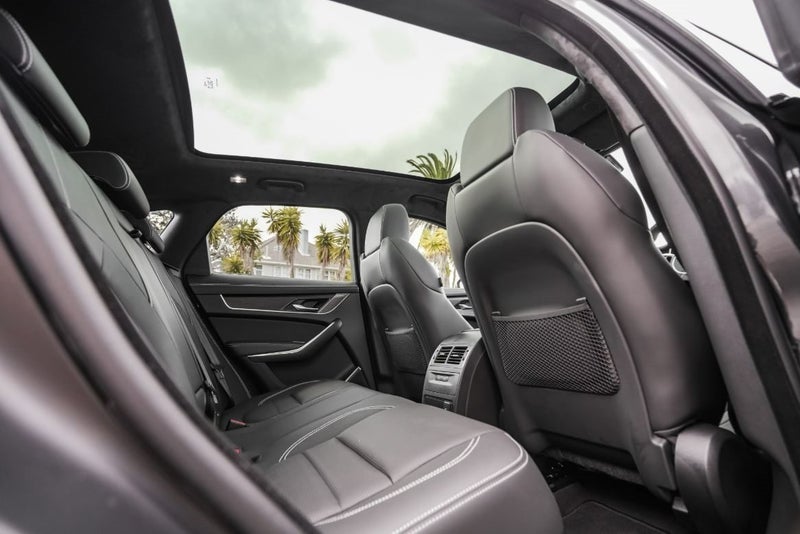 2024 Jaguar F-PACE P400e R-Dynamic HSE image 5