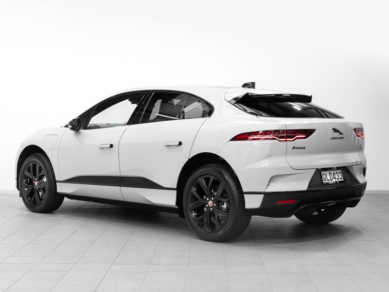 2024 Jaguar I-PACE Black Edition EV 400hp image 5