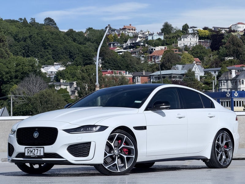 2024 Jaguar XE 300 Sport Awd 2.0P image 5