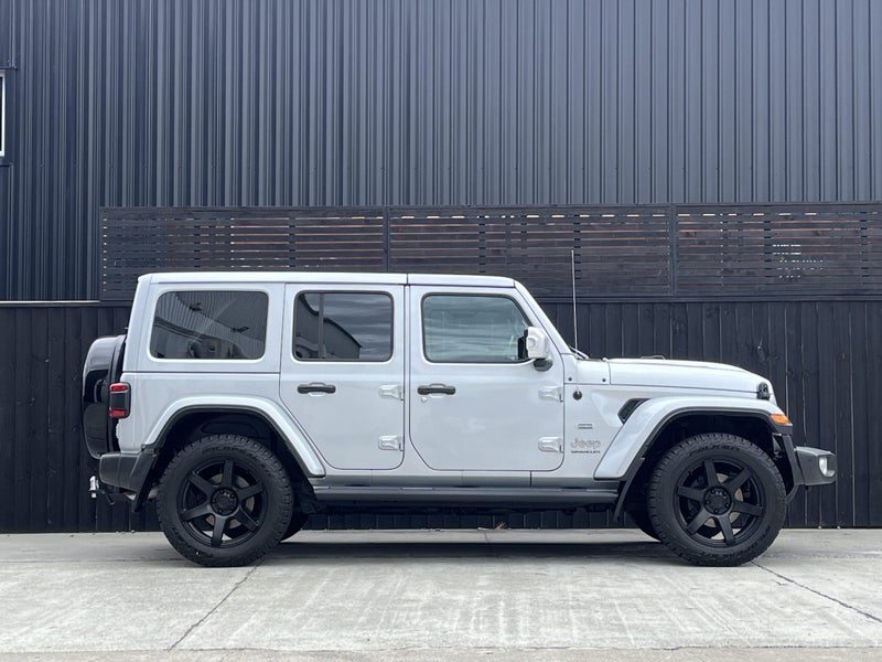 2024 Jeep Wrangler Overland image 2