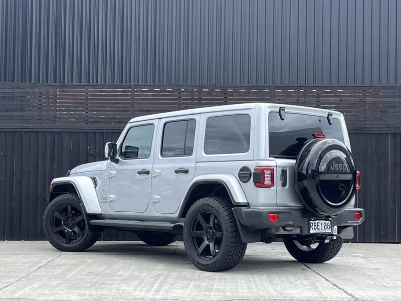 2024 Jeep Wrangler Overland image 3
