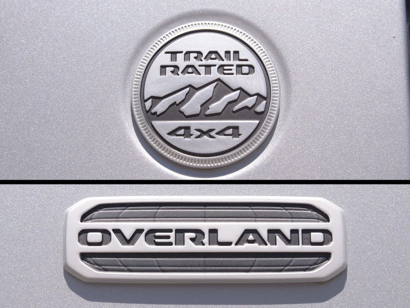 2024 Jeep Wrangler Overland image 4