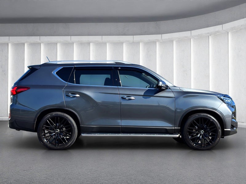 2024 KGM Rexton ULTIMATE - EX DEMO image 2