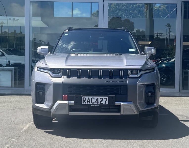 2024 KGM Torres 2WD image 2