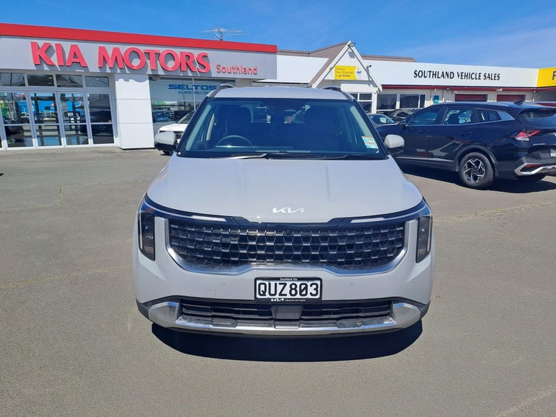 2024 Kia Carnival Deluxe 2.2 Diesel 8A/T image 2