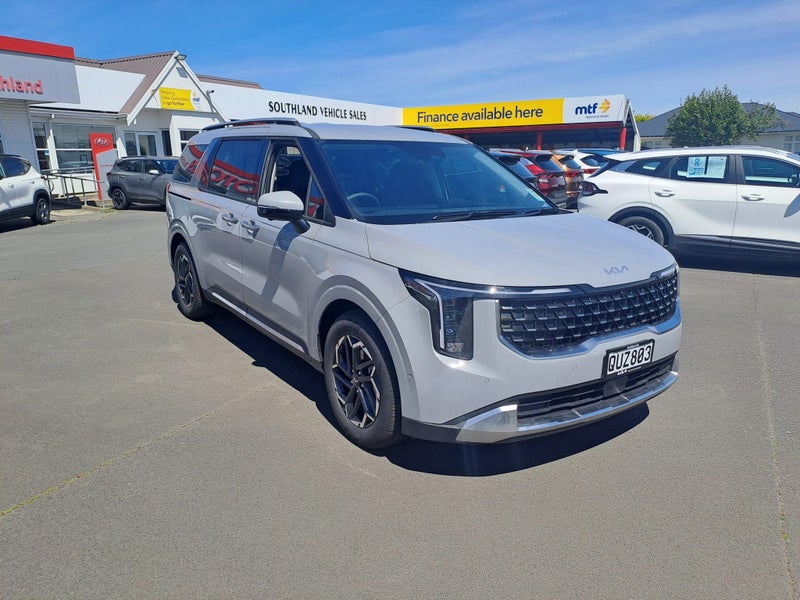 2024 Kia Carnival Deluxe 2.2 Diesel 8A/T image 3