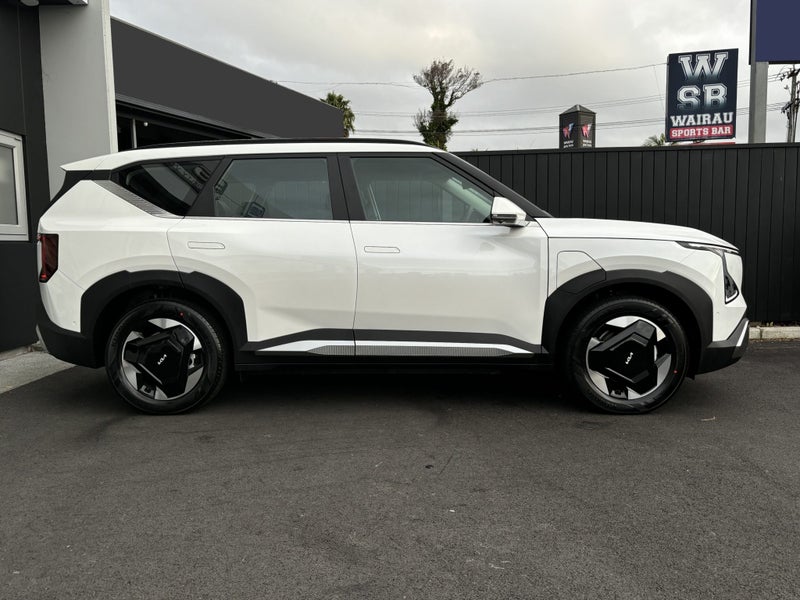 2024 Kia EV5 Light+ FWD LR image 3