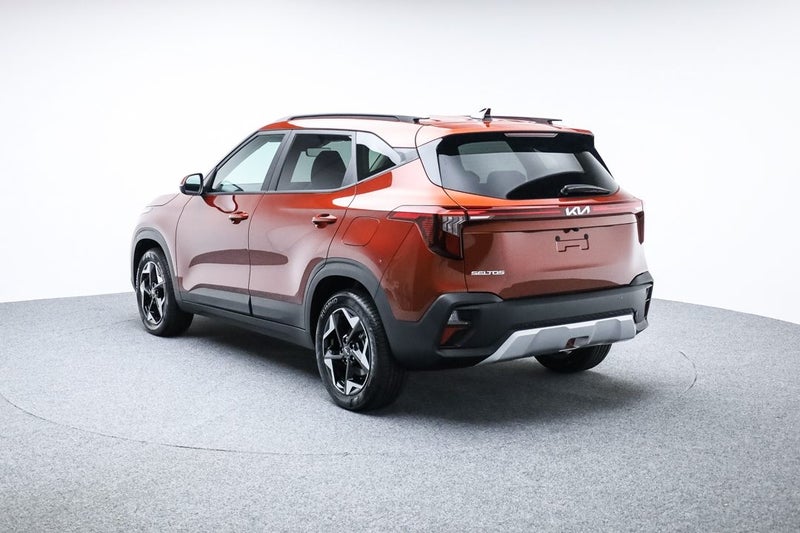 2024 Kia Seltos LX+ 2.0 image 5
