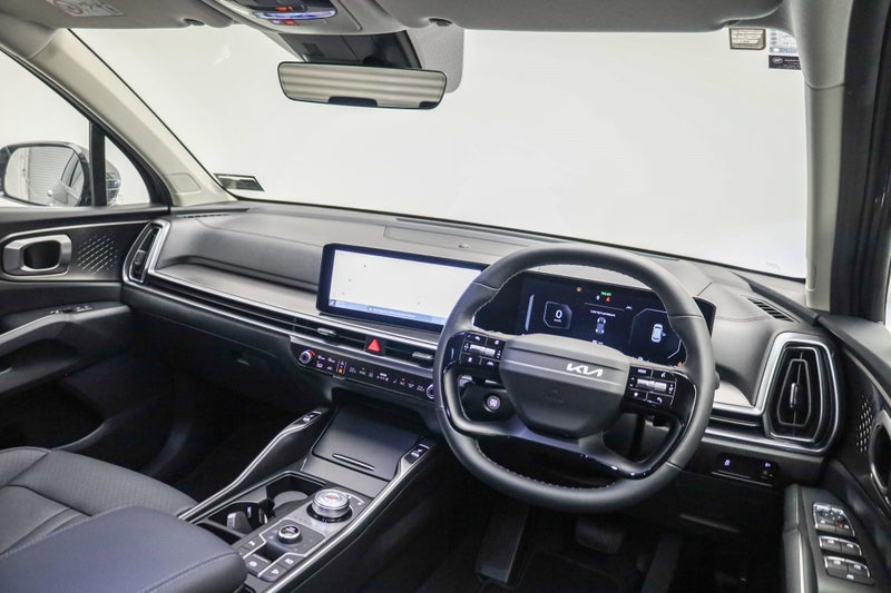 2024 Kia Sorento HEV Earth AWD 1.6T Petrol image 2