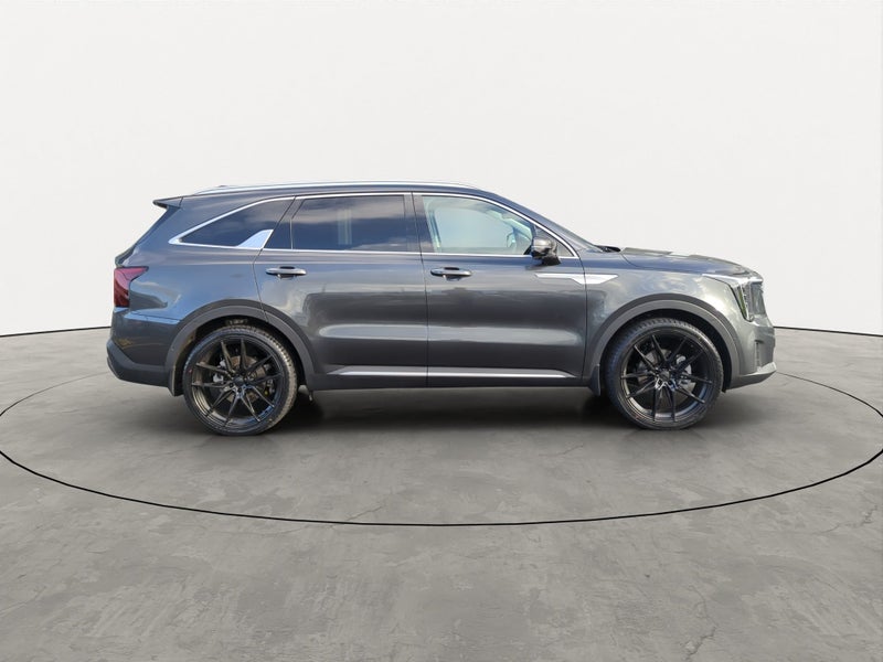2024 Kia Sorento Premium AWD 2.2 Diesel DCT image 3