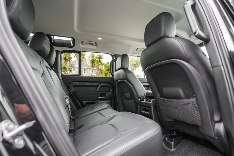 2024 Land Rover Defender 110 D240 S image 5