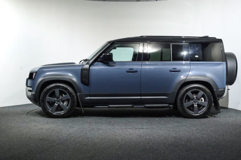 2024 Land Rover Defender 110 D300 SE, 221KW, 4W... image 4