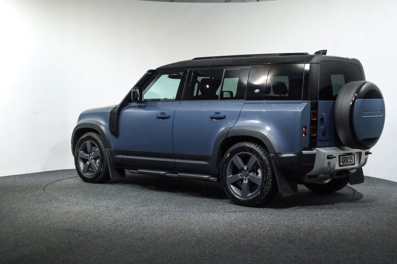 2024 Land Rover Defender 110 D300 SE, 221KW, 4W... image 5