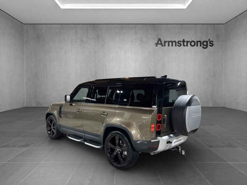 2024 Land Rover Defender 110 P400 HSE 3.0PT image 3